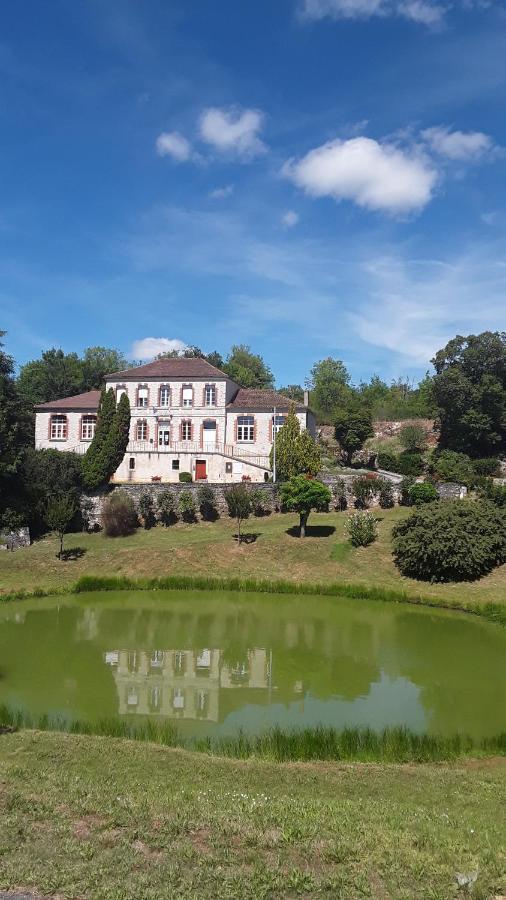 Les Charmes Du Lac Esclauzels Ngoại thất bức ảnh